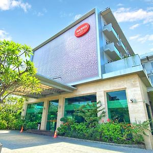 Harris Hotel Kuta Galleria - Bali
